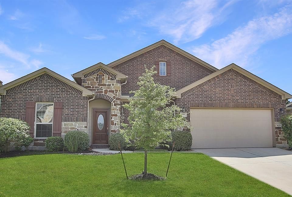 7511 Collins Manor - 4 Bedroom / 3.5 Bathrooms