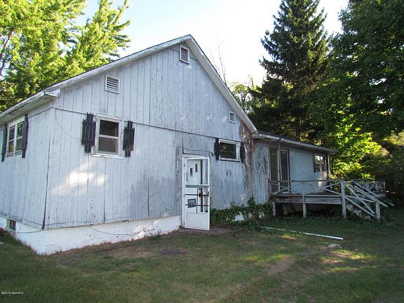 4th image of 1750 Wood Ave