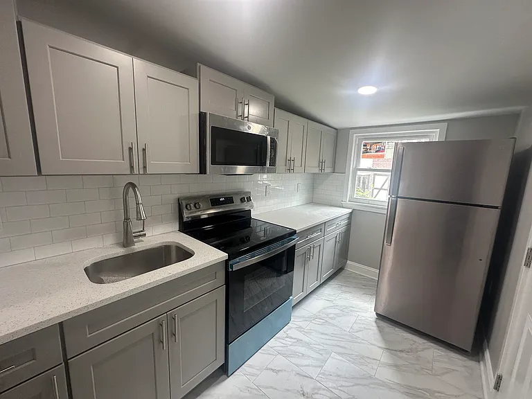 806 N 64th St — Photo 13