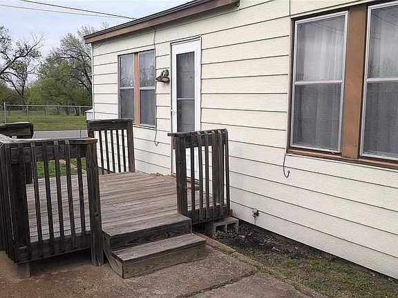 5th image of 116 NE Bell Dr