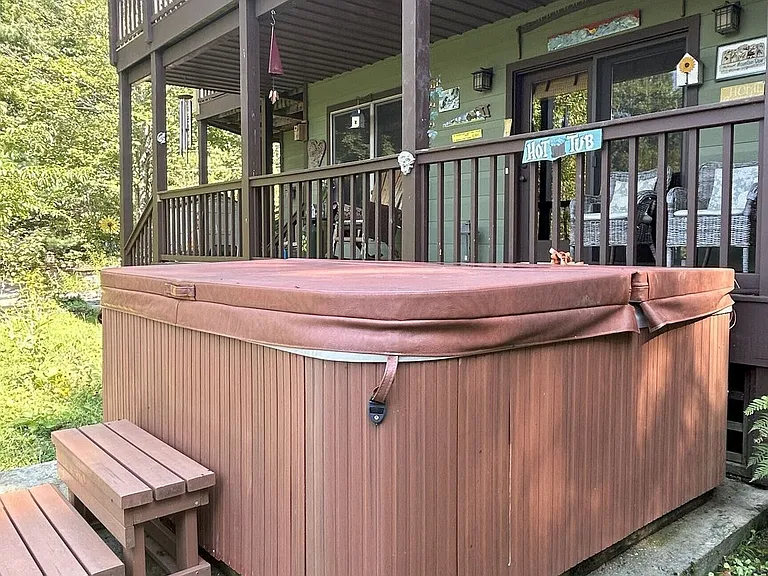 100 Corinth Ln — Photo 31