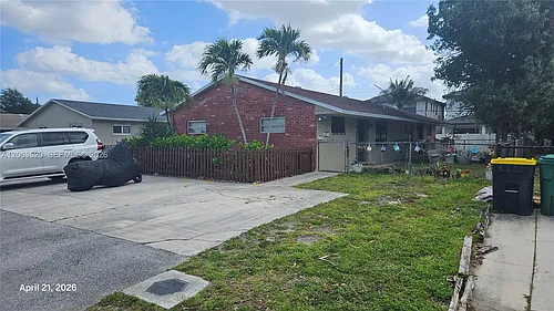 5030 SW 26th Ave #2 Photo 1