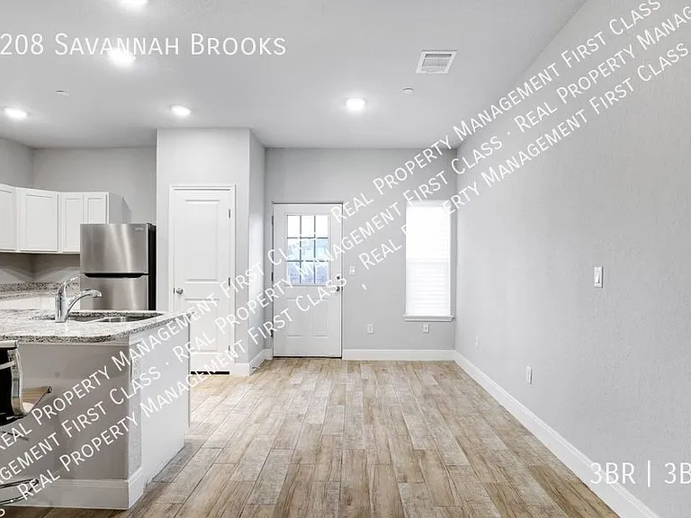 7208 Savannah Brks — Photo 9