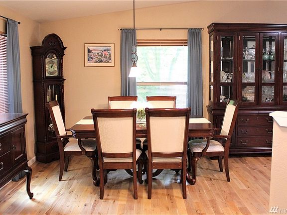 4th image of 1468 Sycamore Ln