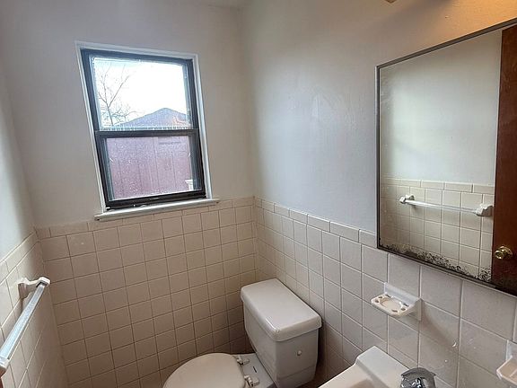 5th image of 346 Lebanon Ave Unit 3