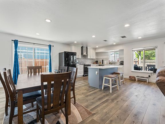 4th image of 612 Fulmar Drive