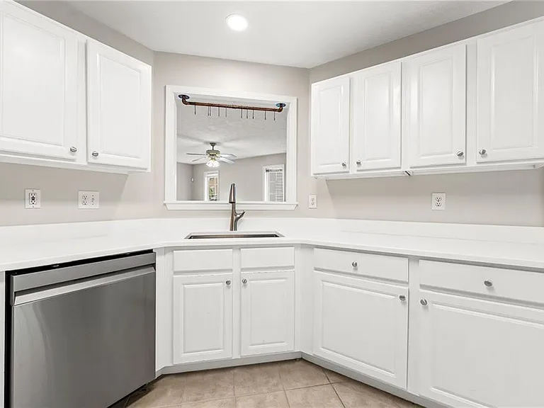 370 Manor Glen Dr — Photo 19