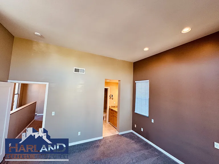 3528-3538 Indiana St #3528 — Photo 5