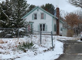 780 Round Top Rd, Burrillville, RI 02830