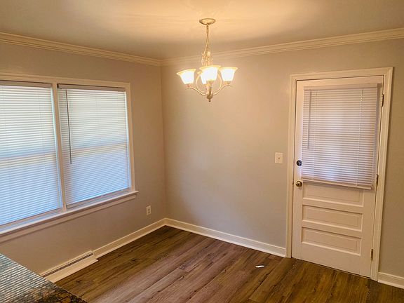 5th image of 856 Churchill Dr