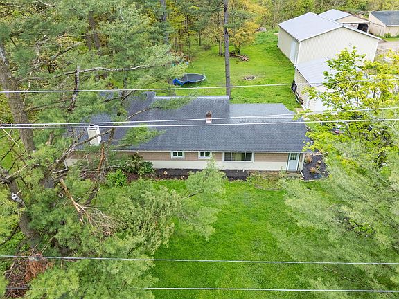 4th image of 6810 Barrett Rd
