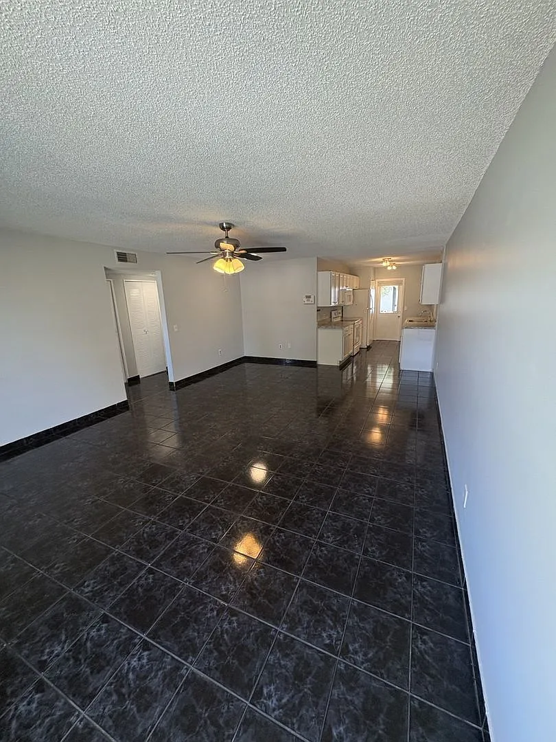 3 Bedroom 2 bath Tavares — Photo 3