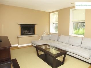 1530 N Orleans St #2, Chicago, IL 60610