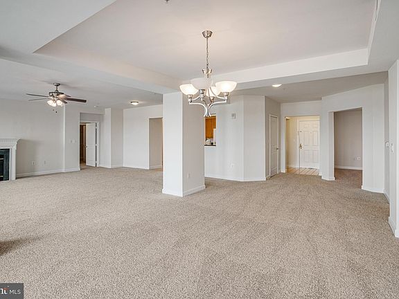 5th image of 485 Harbor Side St APT 603