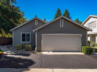 6312 Laguna Mirage Ln, Elk Grove, CA 95758