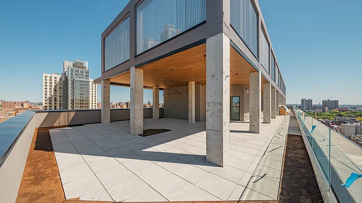 Rented by Nooklyn NYC LLC | media 18