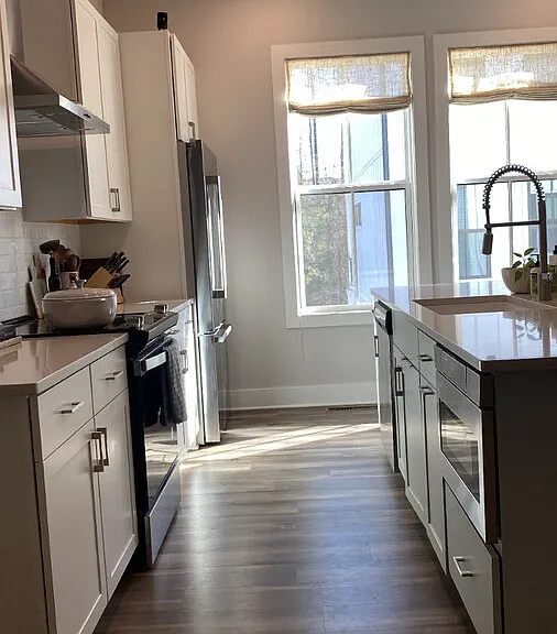915 Spencer Ave — Photo 4