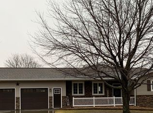 2284 Jefferson Rd, Manchester, IA 52057