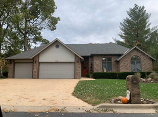 239 Sherwood Dr, Branson, MO 65616