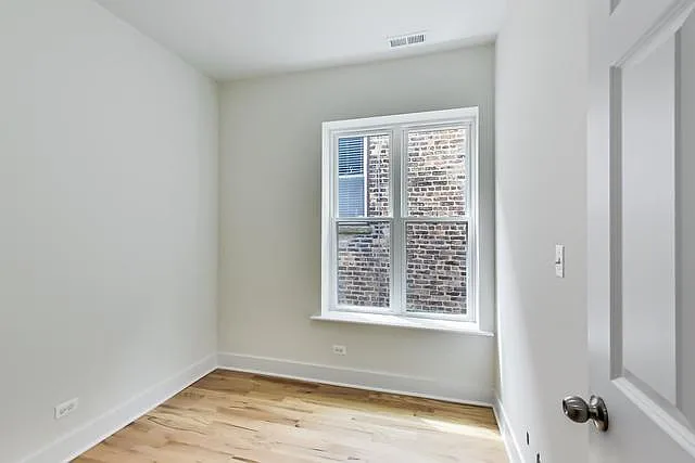 815 S Carpenter St #2F — Photo 16