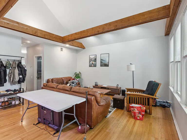 2443 N Greenview Ave #2 — Photo 2