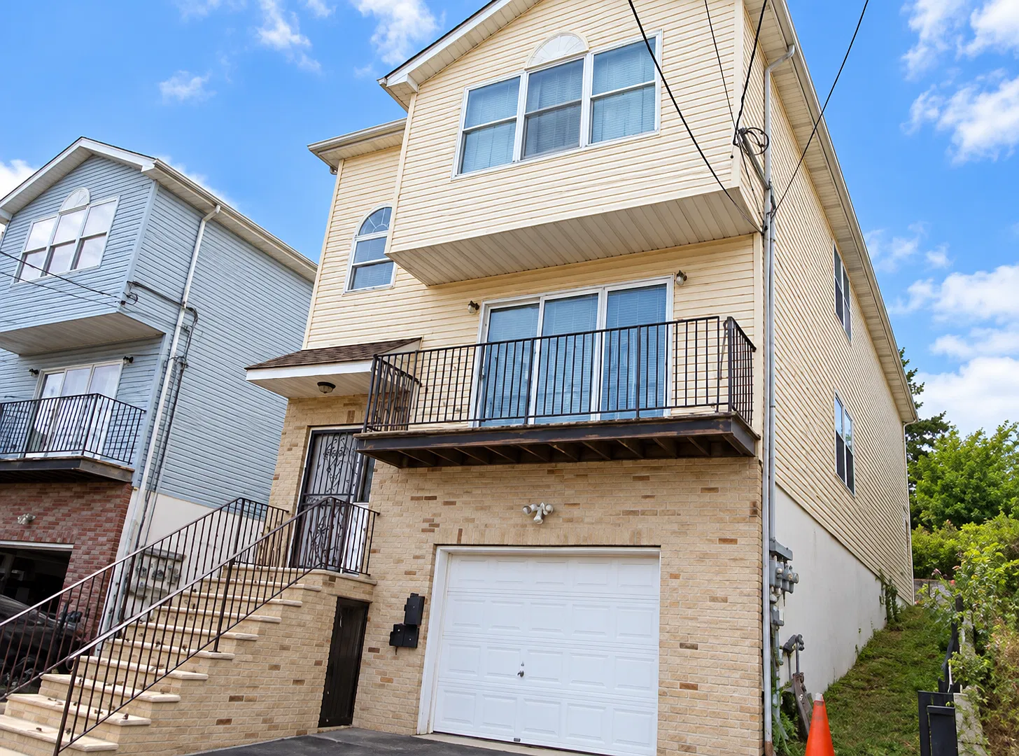 69 Milford Ave — Photo 1