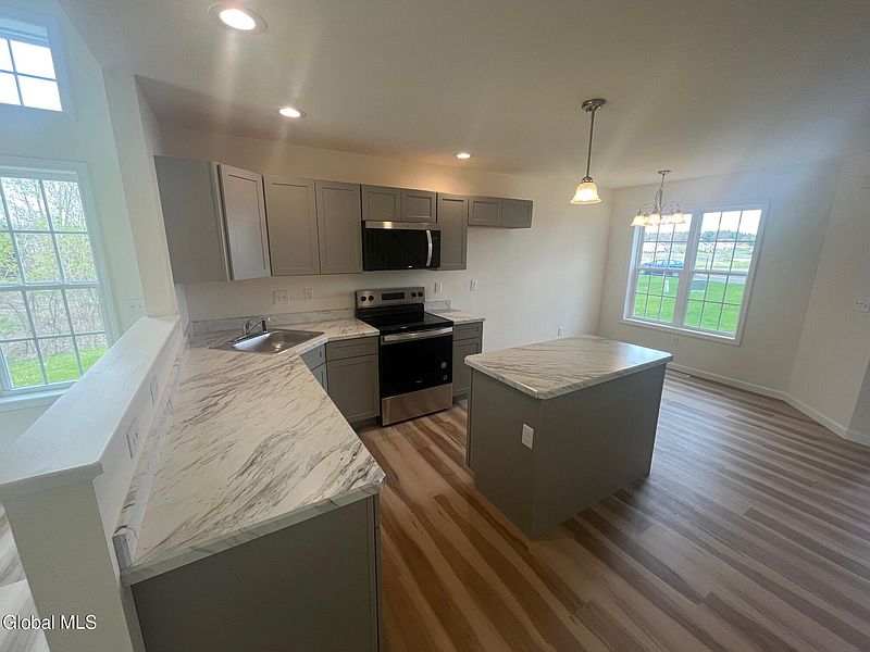 2nd image of 29 Walke Way