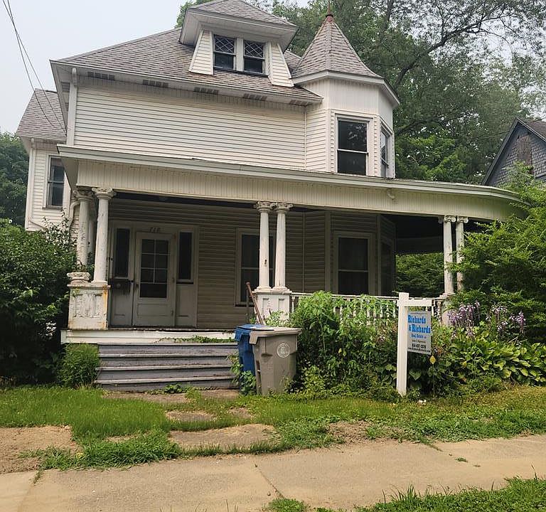 1st image of 718 Park Ave