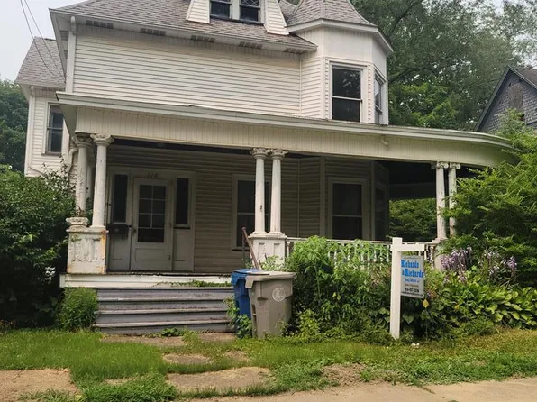 718 Park Ave, Meadville, PA 16335