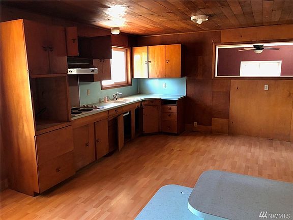 2nd image of 6310 Central Park Dr
