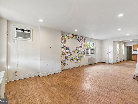 3rd image of 2110 W Chew Ave