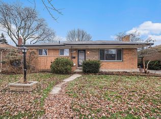 26448 Roan Ave, Warren, MI 48089