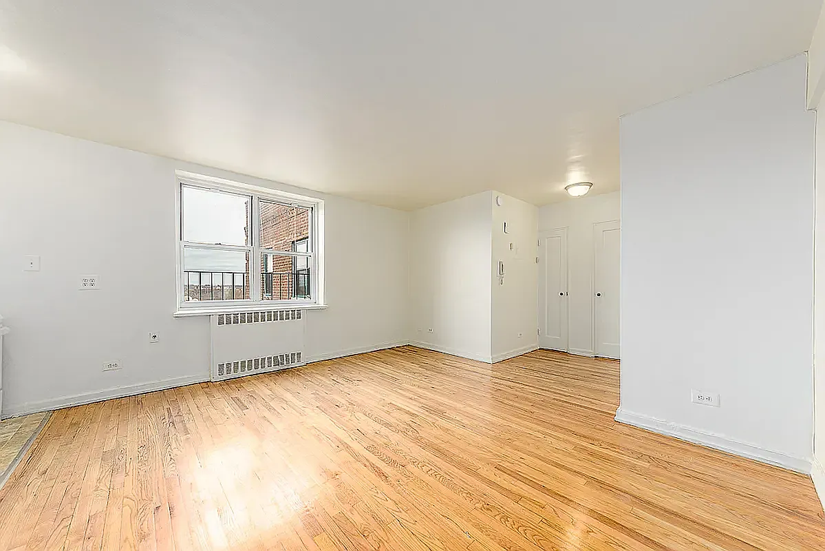 5552 Netherland Avenue — Photo 1