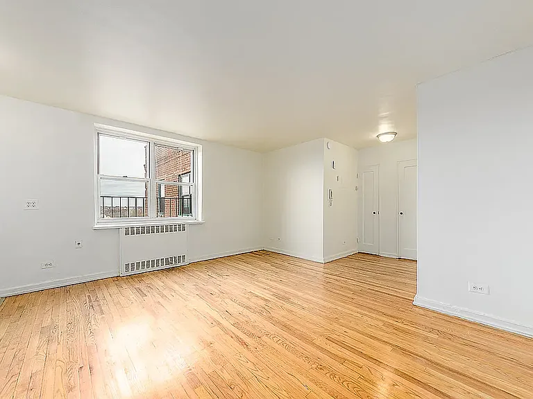 5552 Netherland Ave #6D — Photo 1