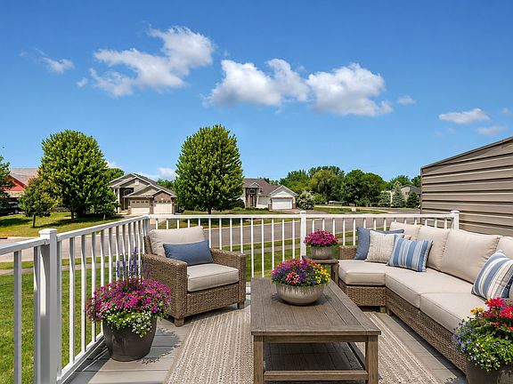 3rd image of 8587 Gateway Cir