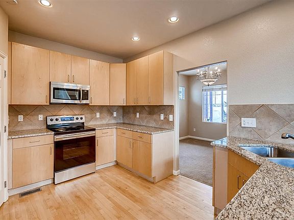 4th image of 5538 Longs Peak St