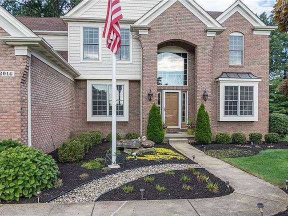 2nd image of 2914 Granby Cir