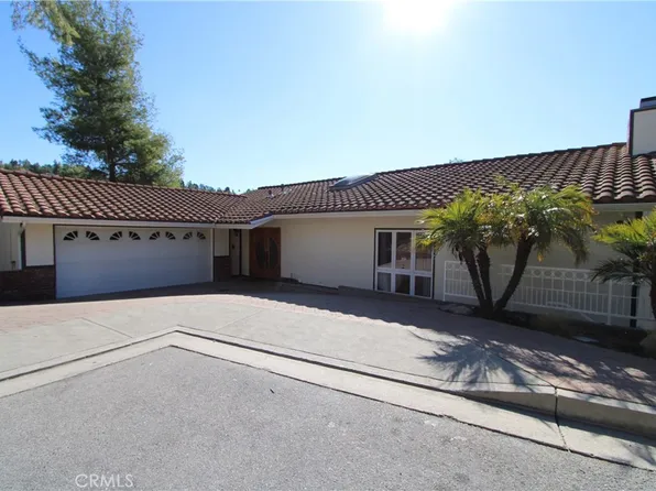 3694 Berwick Dr, La Canada Flintridge, CA 91011