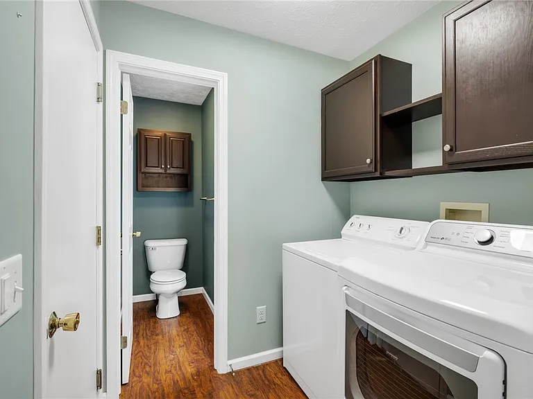40 Alverstone Way — Photo 24