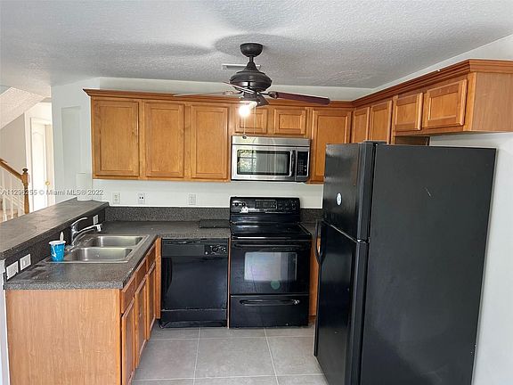 2nd image of 11627 NW 23rd Ct #11627