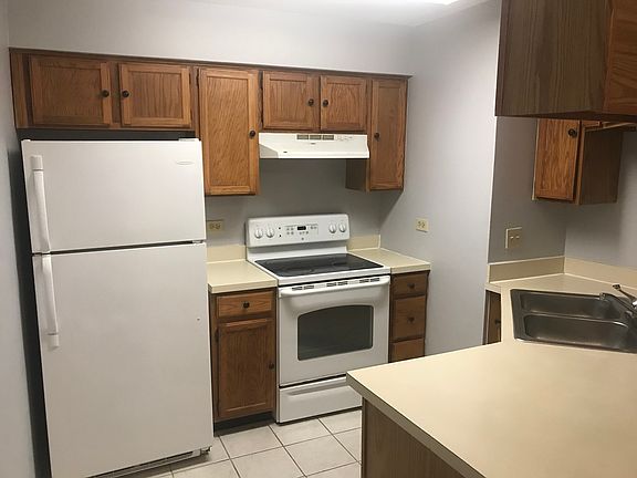 3rd image of 1397 E Wyndham Cir APT 108