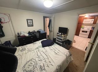 174 Mills Pond Rd, Saint james, NY 11780