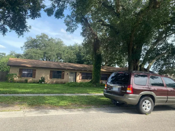 803 Bills Cir, Brandon, FL 33511