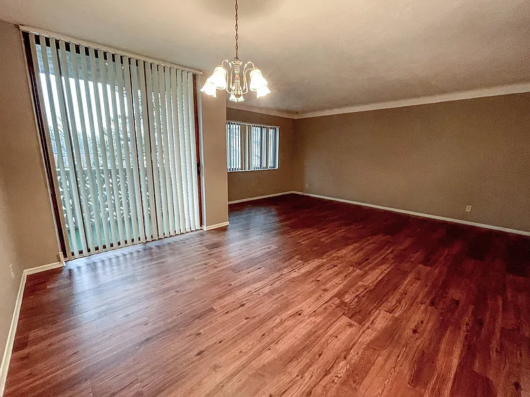 2 Bedroom