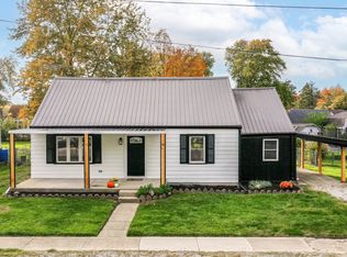 11 Hall St, Chesterfield, IN 46017