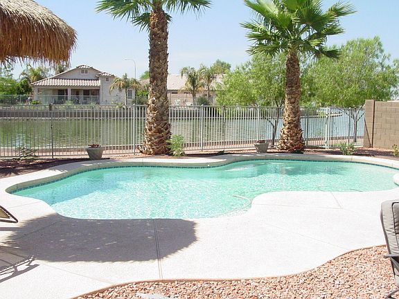 Sparkling Play Pool