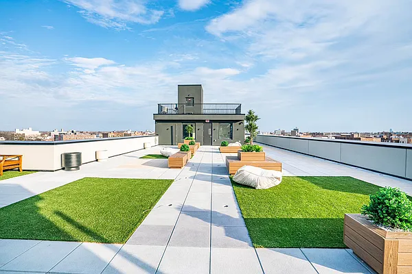 Rented by Highline Residential | media 8