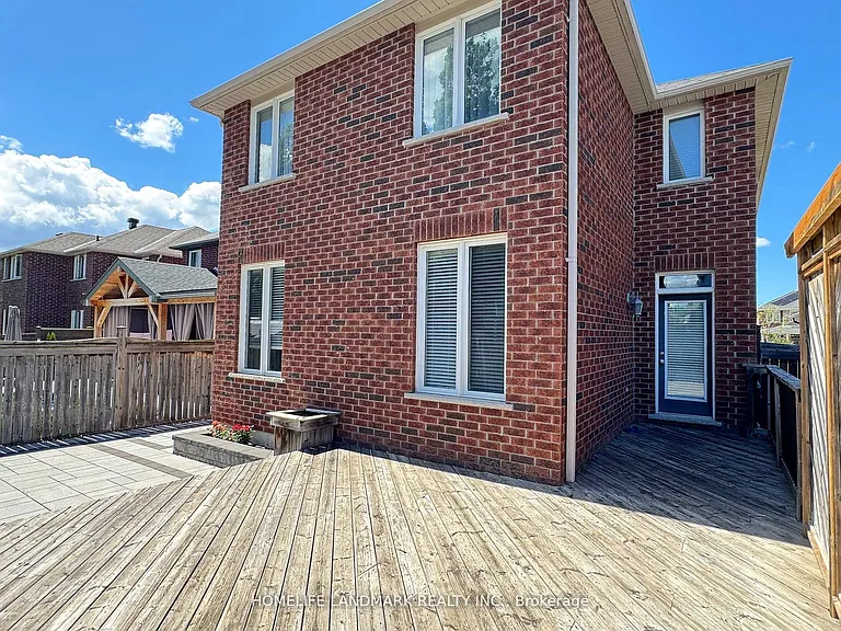 73 Graihawk Dr — Photo 38