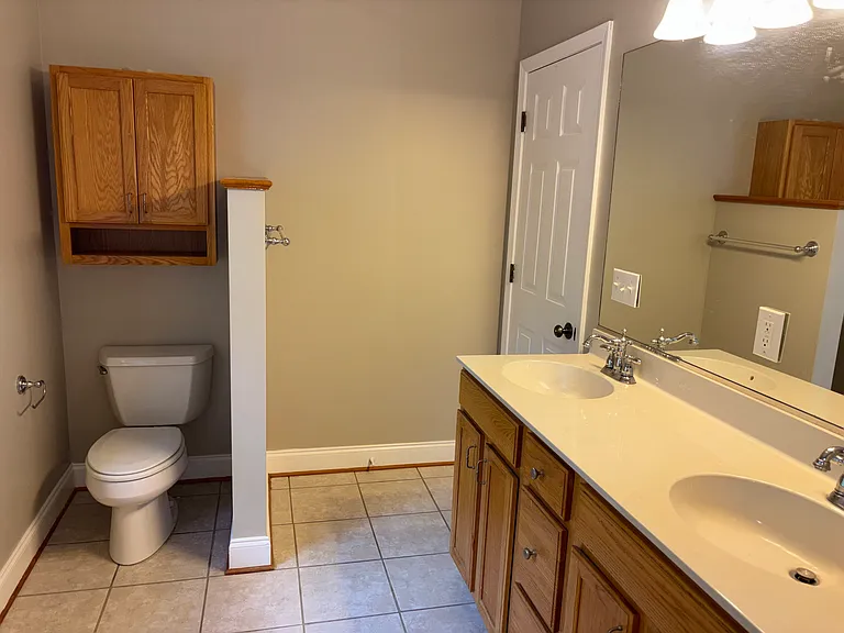 445 Sand Hill Rd #5 — Photo 17
