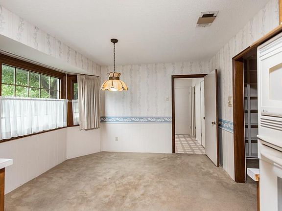 3rd image of 7070 Serrano Dr